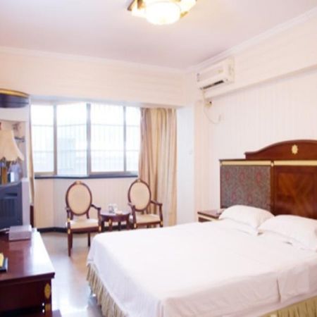 Nanning Gold Red Forest Hotel Екстериор снимка