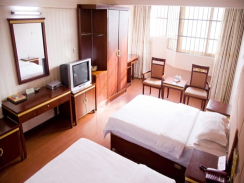 Nanning Gold Red Forest Hotel Екстериор снимка